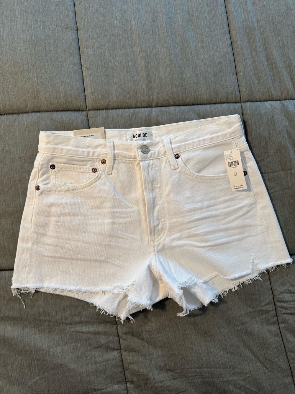 NWT AGOLDE Parker vintage cut off short